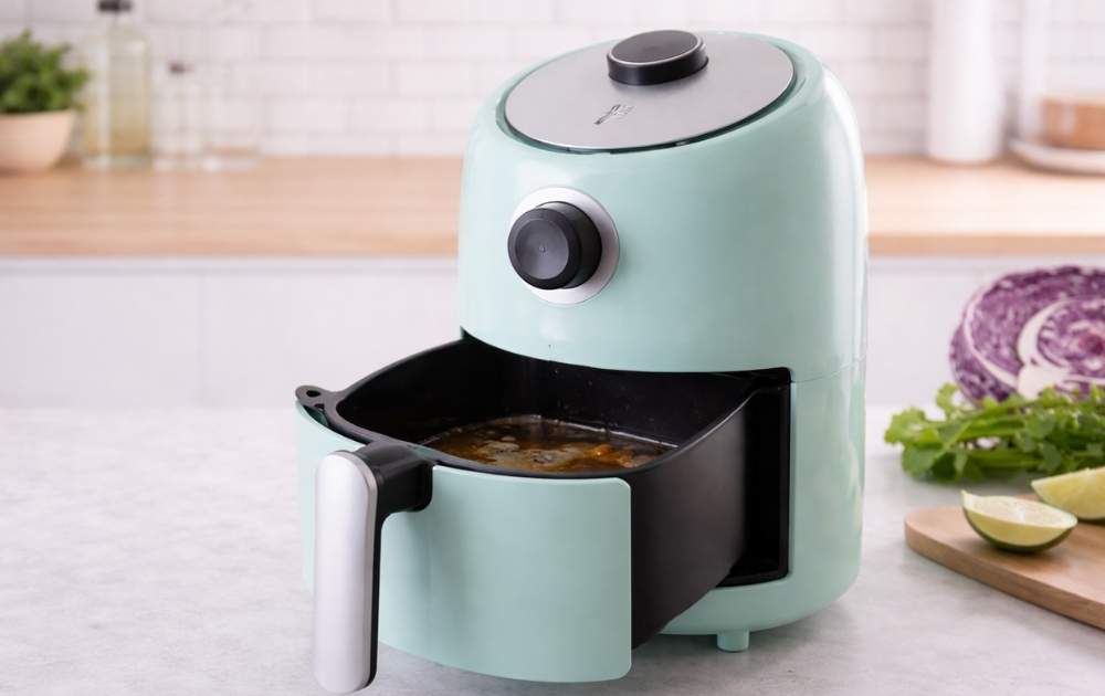 how to clean a dash air fryer