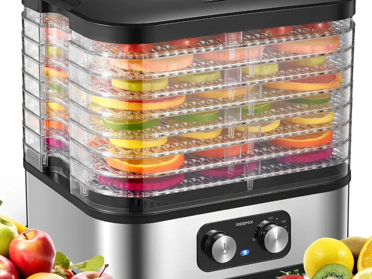 can you put leaving moist food on trays after heating cycle turns off in a compact stackable food dehydrator safely