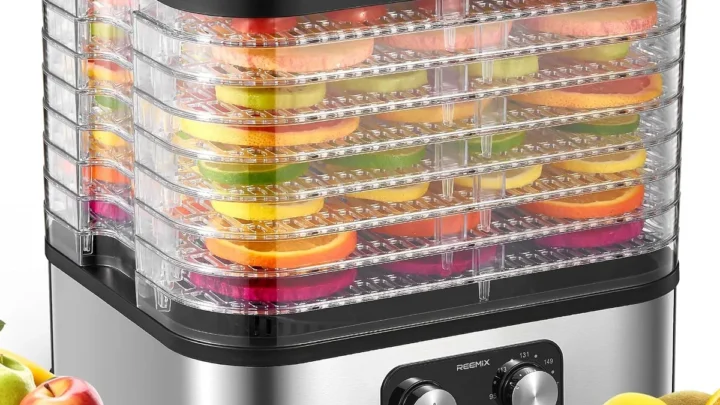 can you put leaving moist food on trays after heating cycle turns off in a compact stackable food dehydrator safely