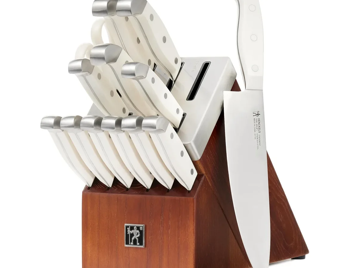 Henckels Statement 15-Piece Self-Sharpening Knife Block Set