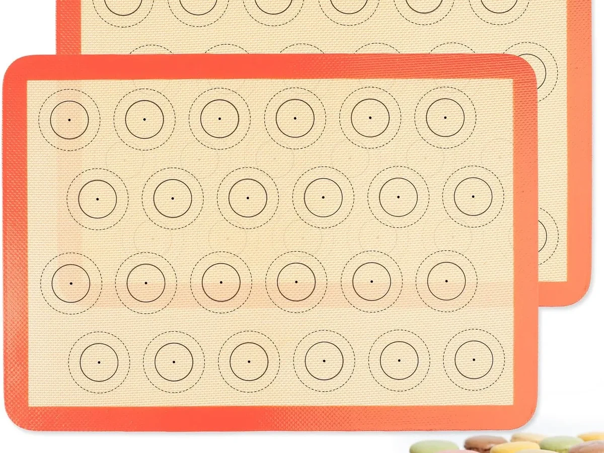 how to clean reusable silicone baking mat and remove baked oil yellow discoloration on clear silicone mat