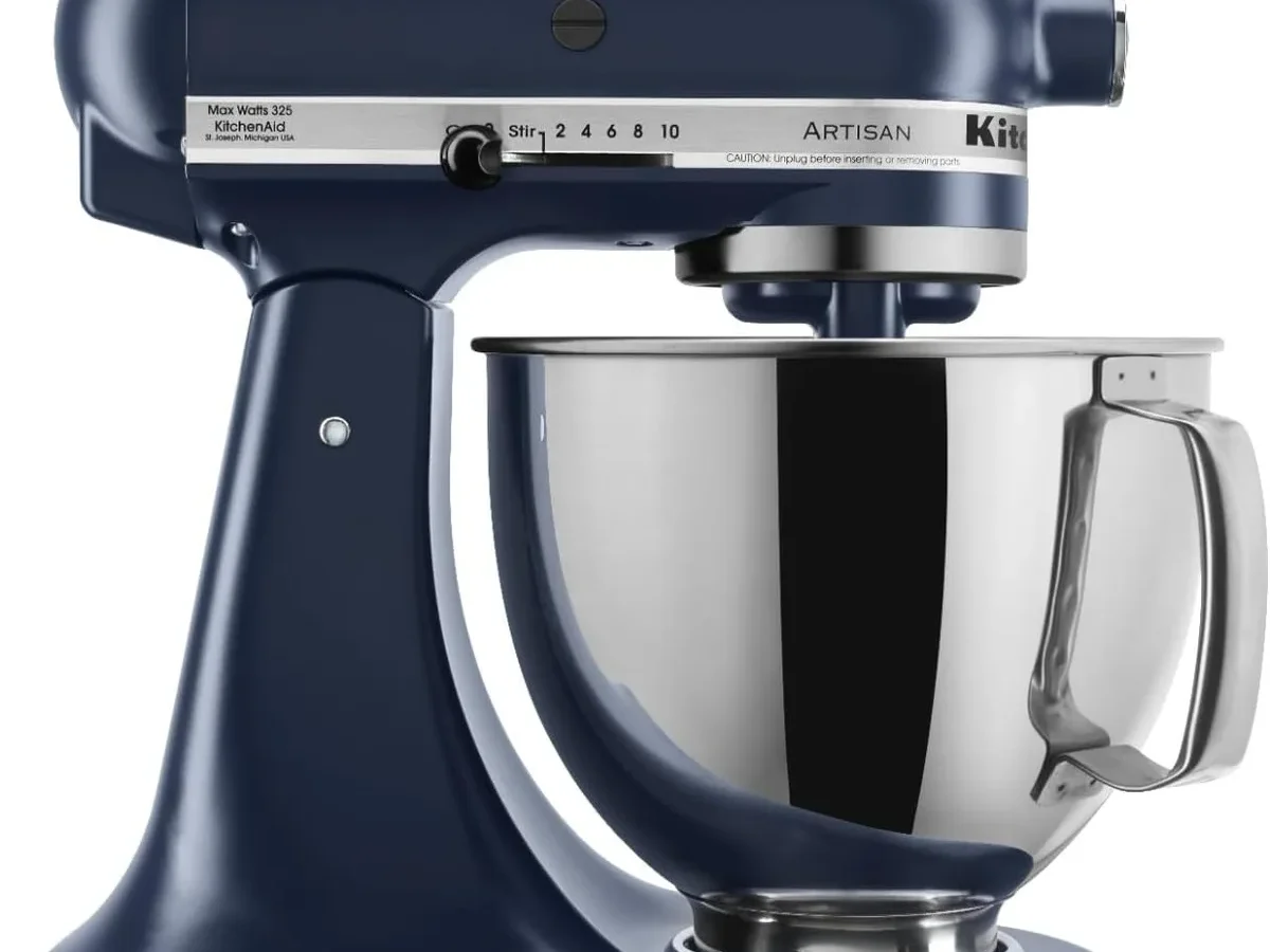 KitchenAid Artisan 5 quart tilt head stand mixer