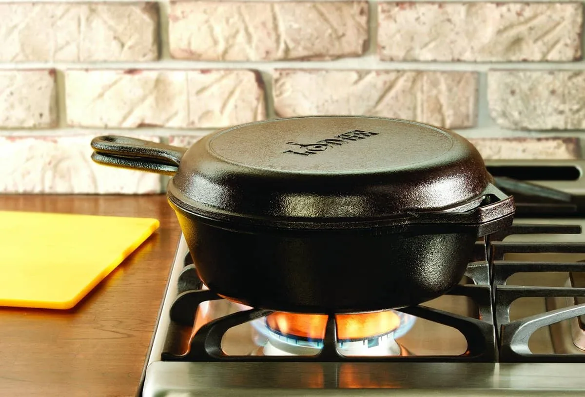 Lodge combo cooker skillet lid frying egg