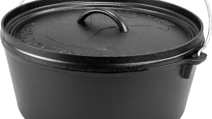 How to Clean Dutch Oven Combo Cooker & Remove Black Flakes