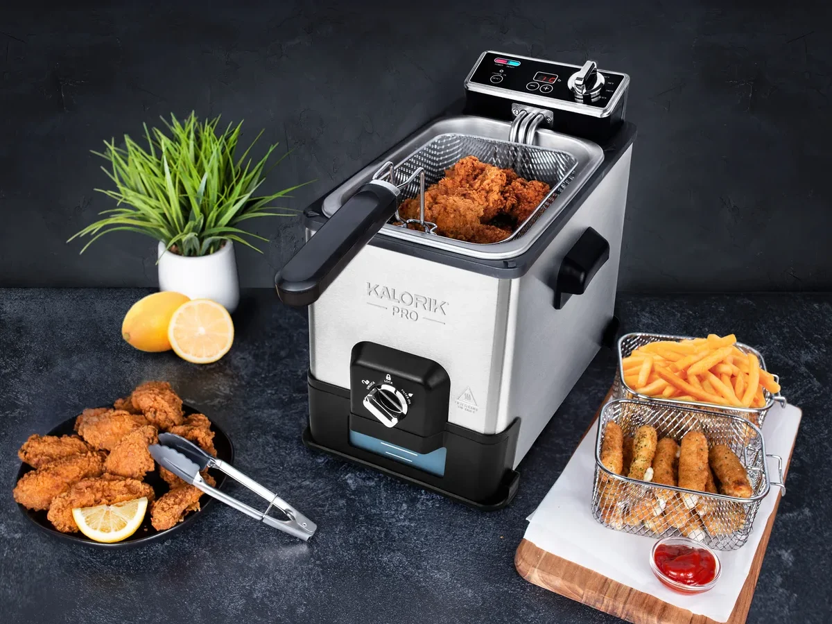 what temperature and cooking time for crispy party chicken wings in triple basket family size deep fryer