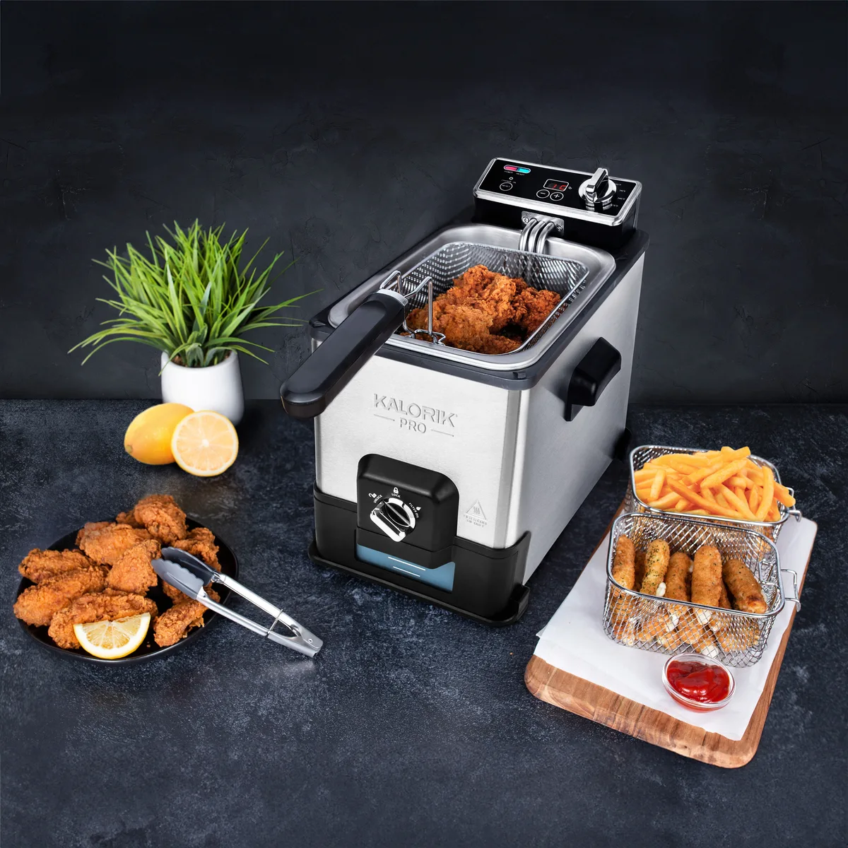 what temperature and cooking time for crispy party chicken wings in triple basket family size deep fryer