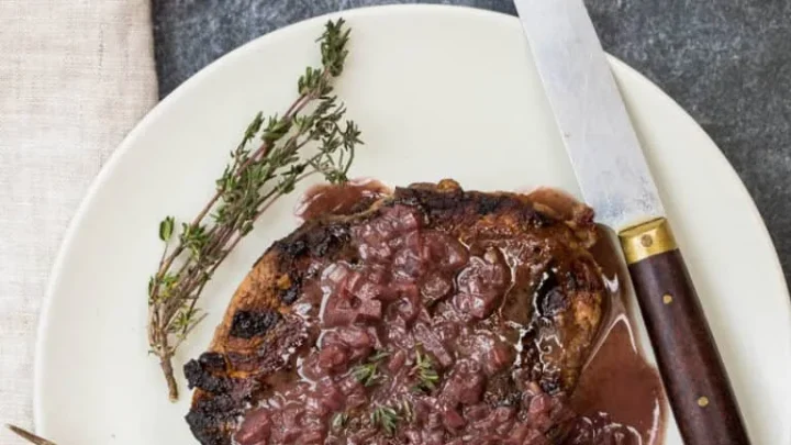 what temperature and cooking time for pan-seared filet mignon with red wine reduction pan sauce in tri-ply stainless steel cookware set